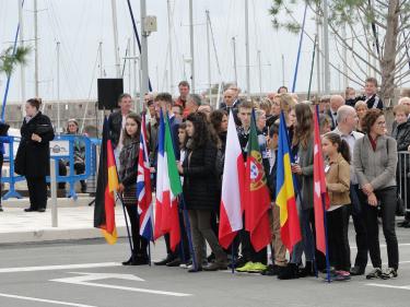 (szerokość: 375 / wysokość: 281)