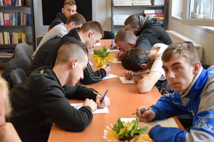ŚWIATOWY DZIEŃ CZYTANIA TOLKIENA 25.03.2017 (szerokość: 750 / wysokość: 500)