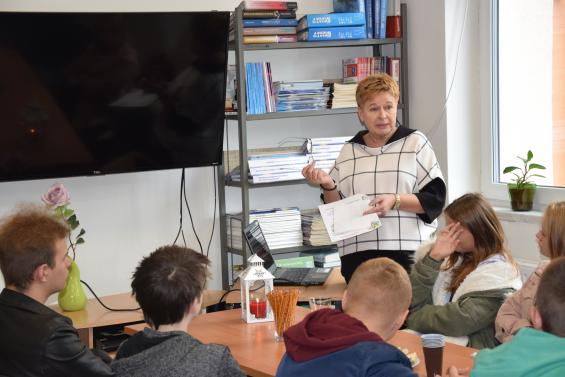 7 Międzynarodowy Miesiąc Bibliotek Szkolnych.2 (szerokość: 565 / wysokość: 377)