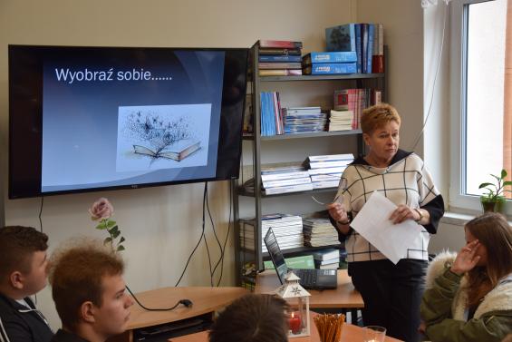 7 Międzynarodowy Miesiąc Bibliotek Szkolnych.4 (szerokość: 565 / wysokość: 377)