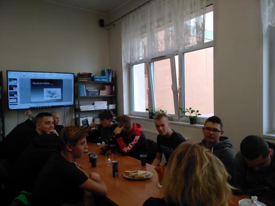 7 Międzynarodowy Miesiąc Bibliotek Szkolnych.12 (szerokość: 565 / wysokość: 423)