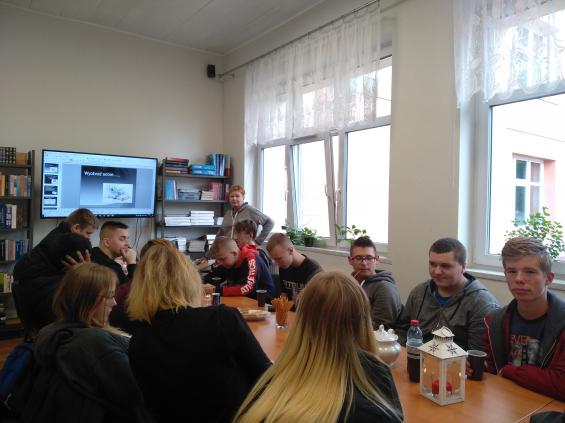 7 Międzynarodowy Miesiąc Bibliotek Szkolnych.13 (szerokość: 565 / wysokość: 423)